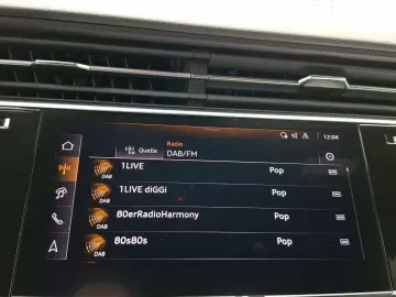 Audi Q8 TFSIe Q 2x S LINE MATRIX STDHZ