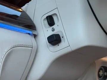 MERCEDES-BENZ GLS 600 Mercedes-Maybach GLS 600 4MATIC