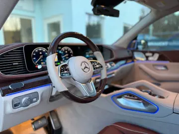 MERCEDES-BENZ GLS 600 Mercedes-Maybach GLS 600 4MATIC