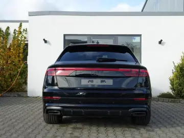 Audi Q8 55 TFSI e S-Line B O Pano Laser