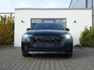Audi Q8 55 TFSI e S-Line B O Pano Laser