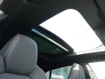 Audi Q8 55 TFSI e S-Line B O Pano Laser