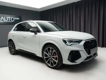 AUDI RS Q3