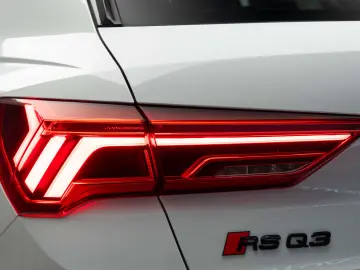 AUDI RS Q3