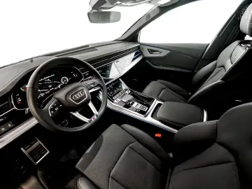 Audi Q8 60 TFSI e Quattro S-Line