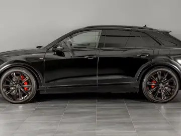 Audi Q8 60 TFSI e Quattro S-Line