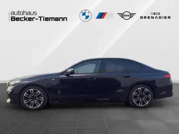 BMW 520d xDrive Lim. M Sport Pano AHK Standhz. DrivA