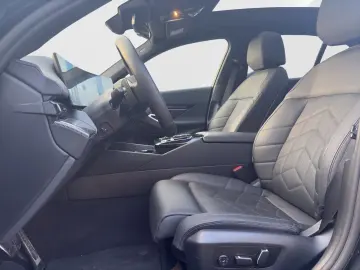 BMW 520d xDrive Lim. M Sport Pano AHK Standhz. DrivA