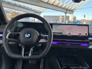 BMW 520d Lim. M-Sport 20-Zoll AHK GARANTIE-06 2030