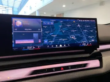 BMW 520 i M-Sport Sommer19'' PRO Pano ICON&hellip;