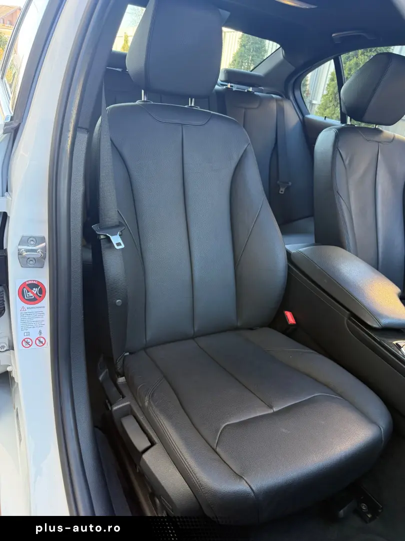 BMW Seria 3 318d Aut. Luxury Line