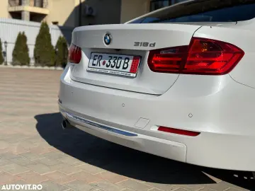 BMW Seria 3 318d Aut. Luxury Line