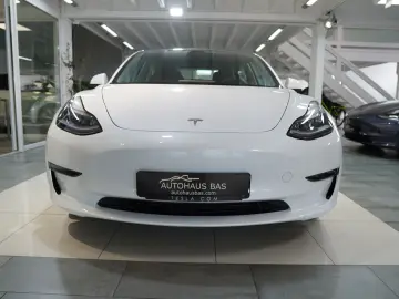 TESLA Model 3 Long Range   1.Hand