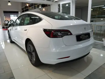 TESLA Model 3 Long Range   1.Hand