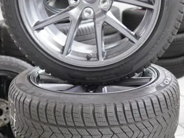 TESLA Model 3 Long Range   1.Hand