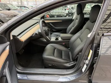 TESLA Model 3 Long Range Dual  75 kWh AWD ACC Kamera