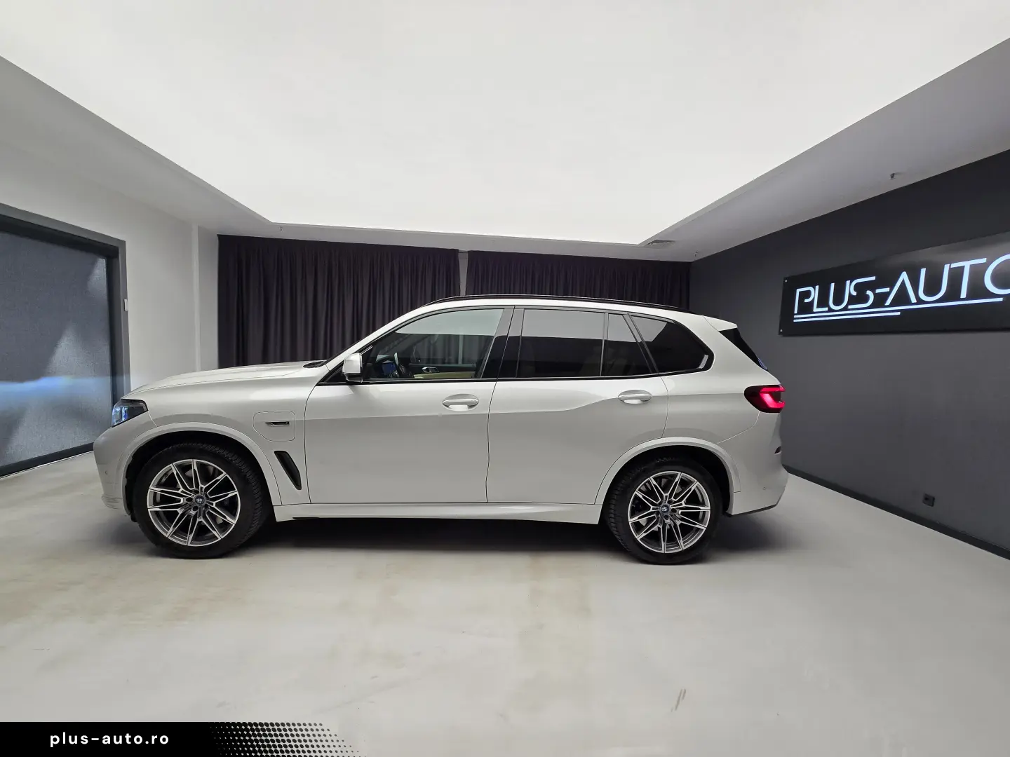 BMW X5 xDrive 45e Hybrid M Packet