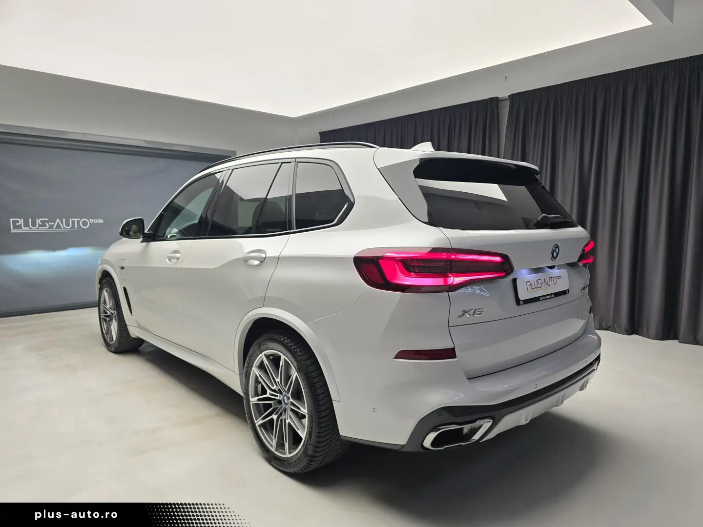 BMW X5 xDrive 45e Hybrid M Packet