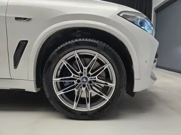 BMW X5 xDrive 45e Hybrid M Packet