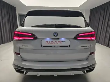 BMW X5 xDrive 45e Hybrid M Packet