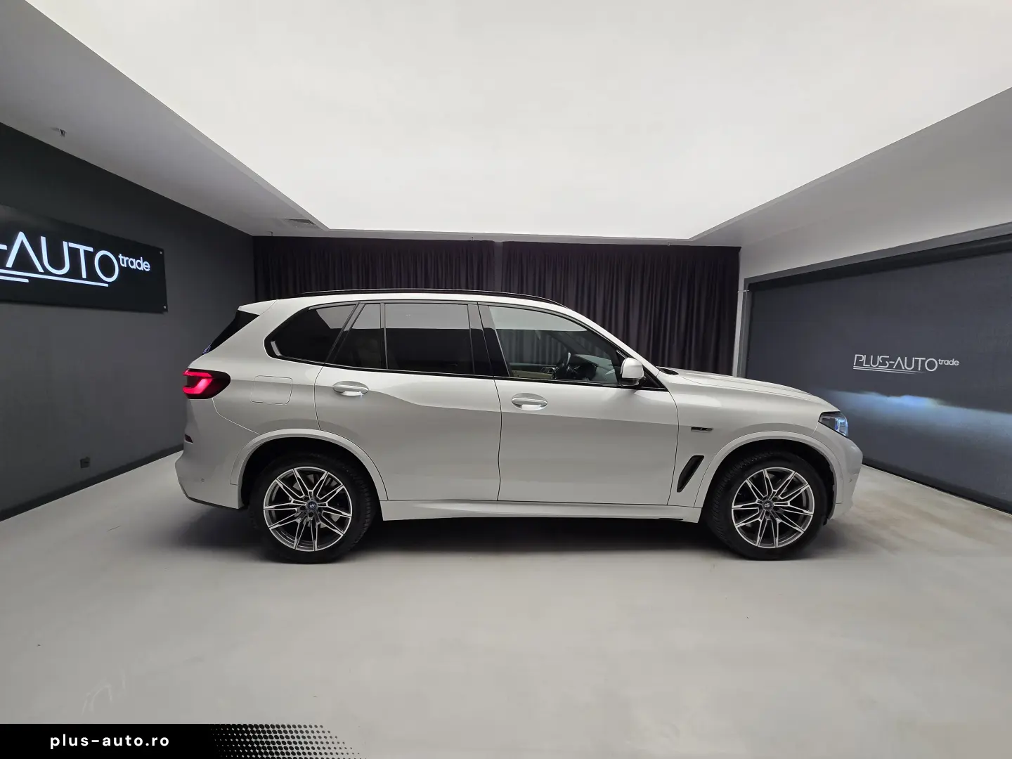 BMW X5 xDrive 45e Hybrid M Packet