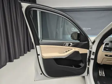 BMW X5 xDrive 45e Hybrid M Packet