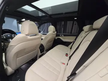 BMW X5 xDrive 45e Hybrid M Packet