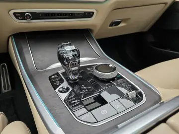 BMW X5 xDrive 45e Hybrid M Packet