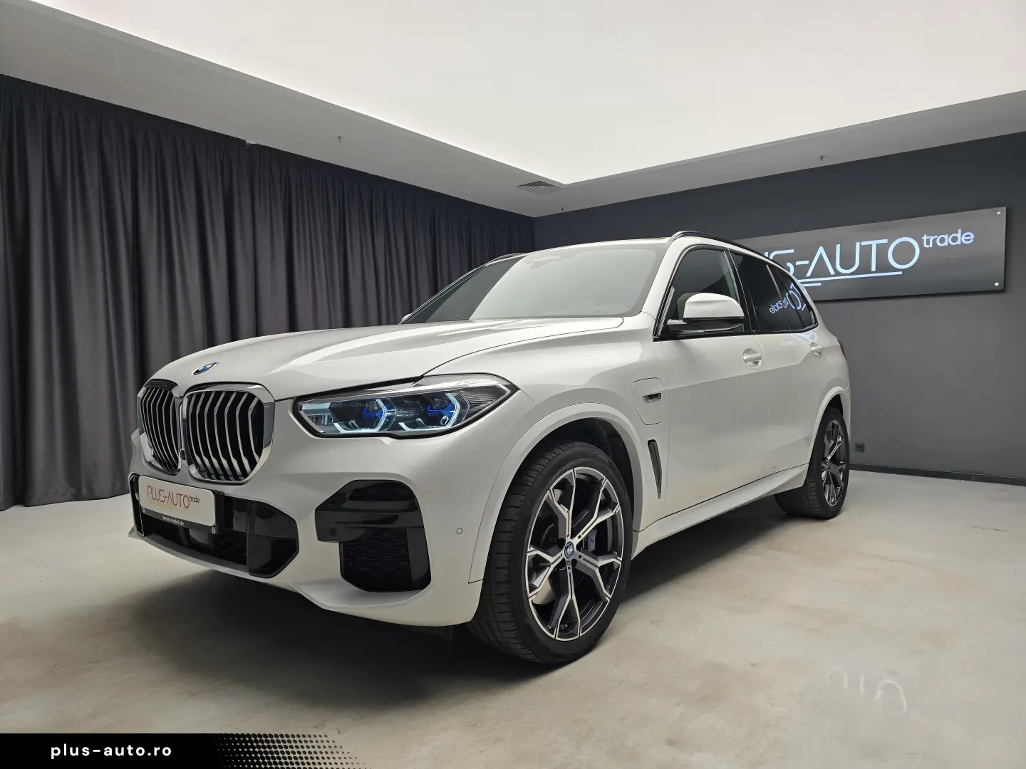 BMW X5 xDrive 45e Hybrid M Packet