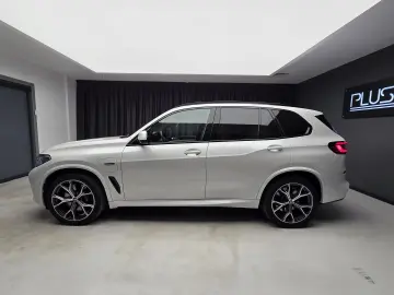 BMW X5 xDrive 45e Hybrid M Packet