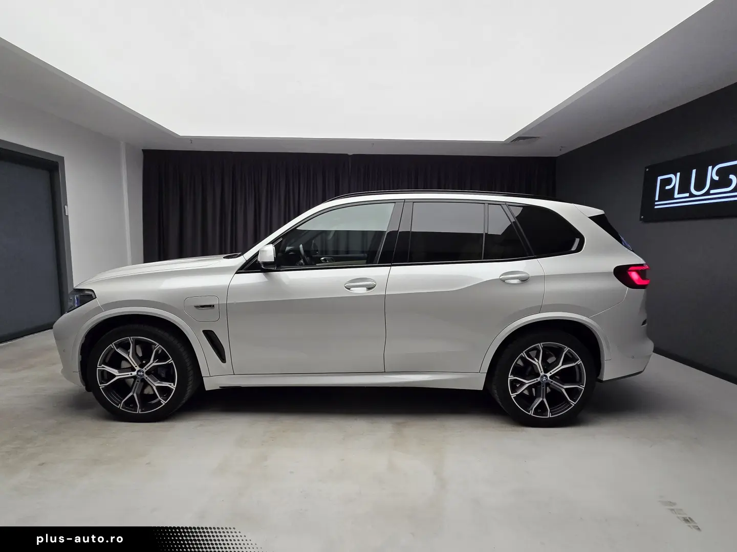 BMW X5 xDrive 45e Hybrid M Packet