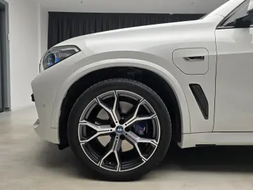 BMW X5 xDrive 45e Hybrid M Packet