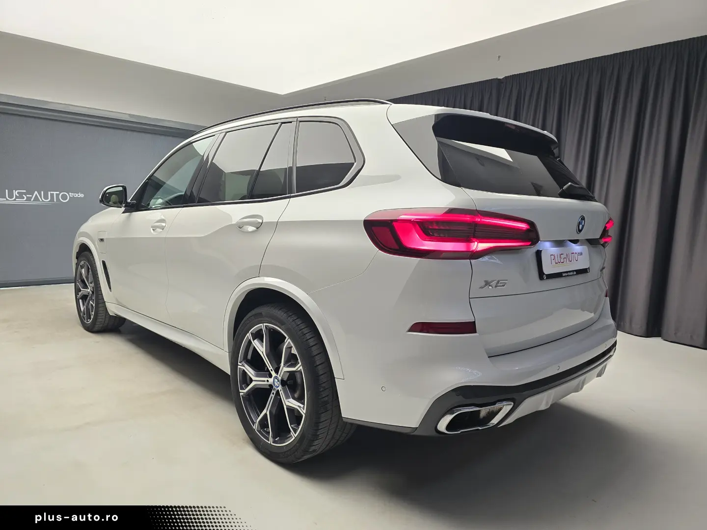 BMW X5 xDrive 45e Hybrid M Packet