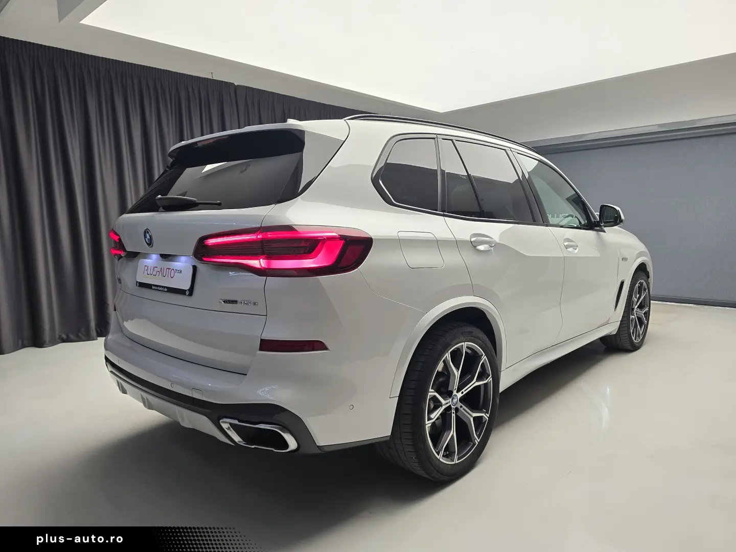 BMW X5 xDrive 45e Hybrid M Packet