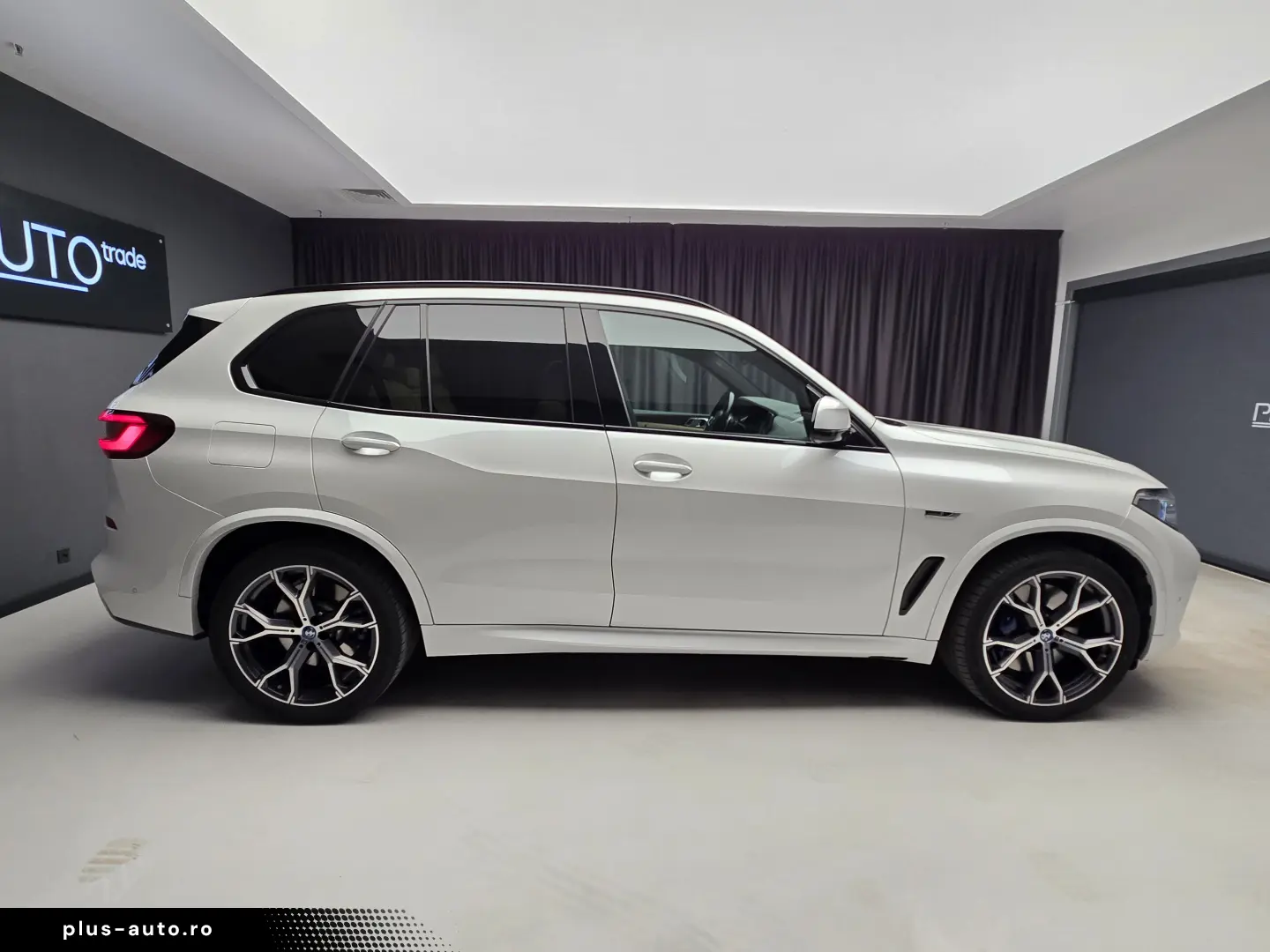BMW X5 xDrive 45e Hybrid M Packet