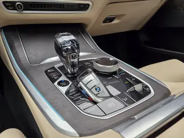 BMW X5 xDrive 45e Hybrid M Packet