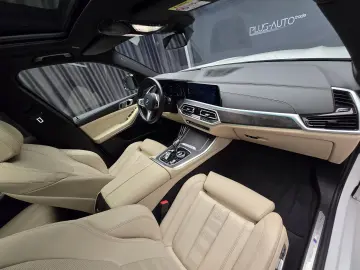 BMW X5 xDrive 45e Hybrid M Packet