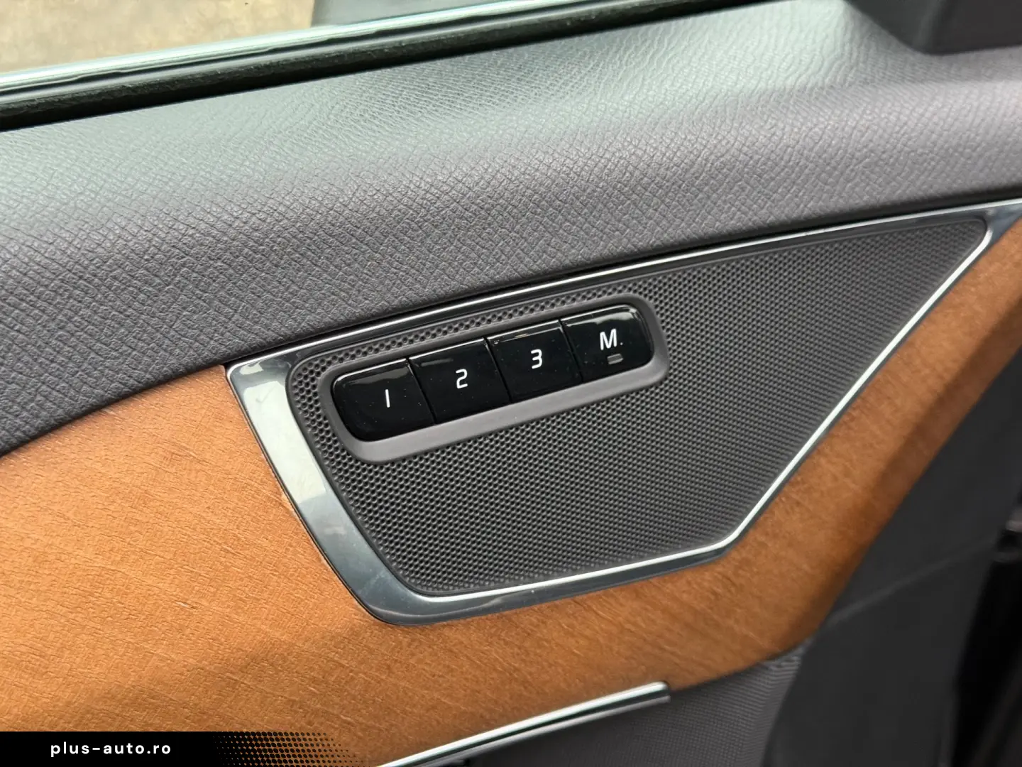 Volvo XC 90 D5 AWD Geartronic Momentum