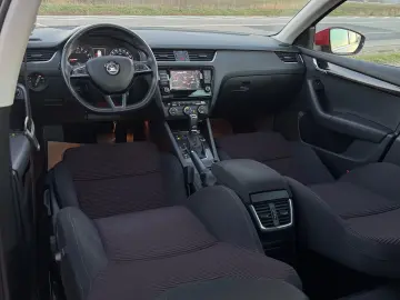 Skoda Superb 2.0 TDI DSG Style