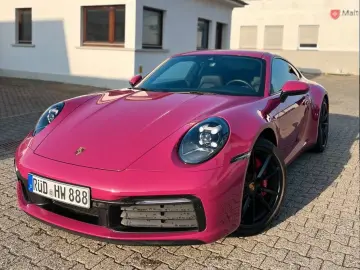 PORSCHE 992 APPROVED MwSt 1HAND BOSE