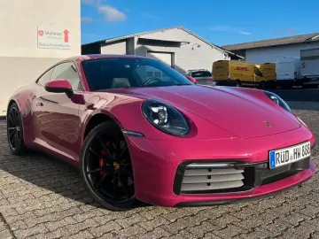 PORSCHE 992 APPROVED MwSt 1HAND BOSE