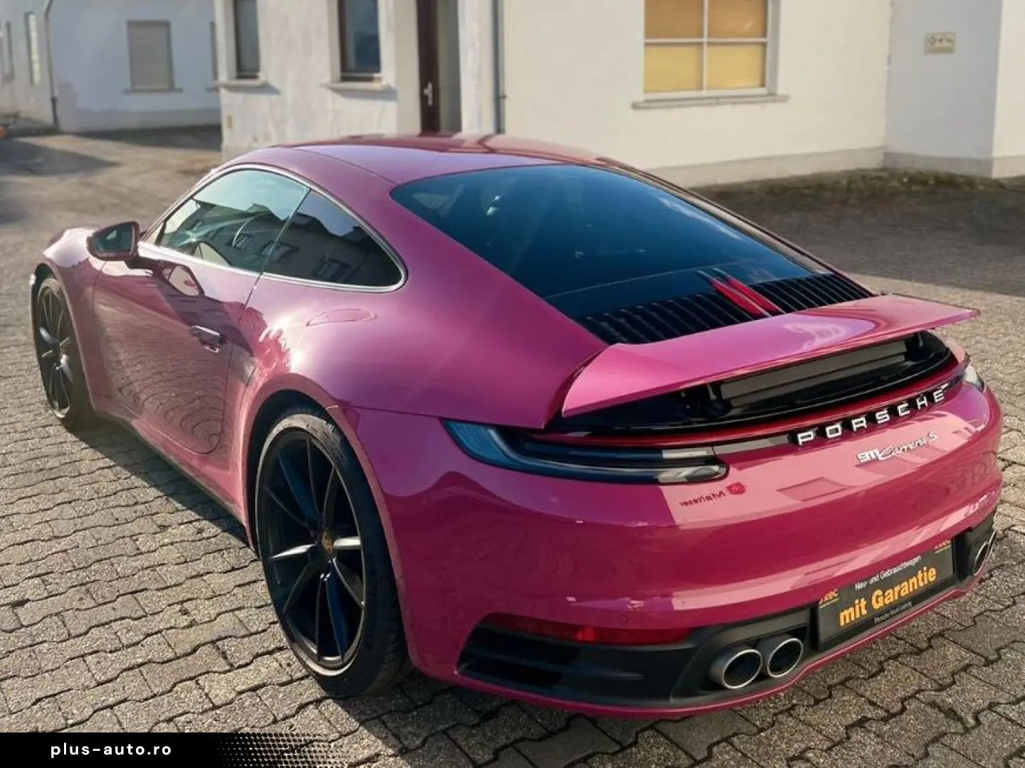 PORSCHE 992 APPROVED MwSt 1HAND BOSE