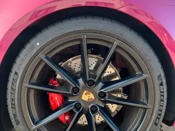 PORSCHE 992 APPROVED MwSt 1HAND BOSE