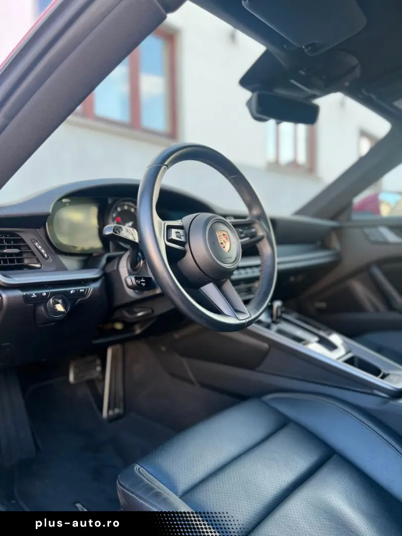 PORSCHE 992 APPROVED MwSt 1HAND BOSE