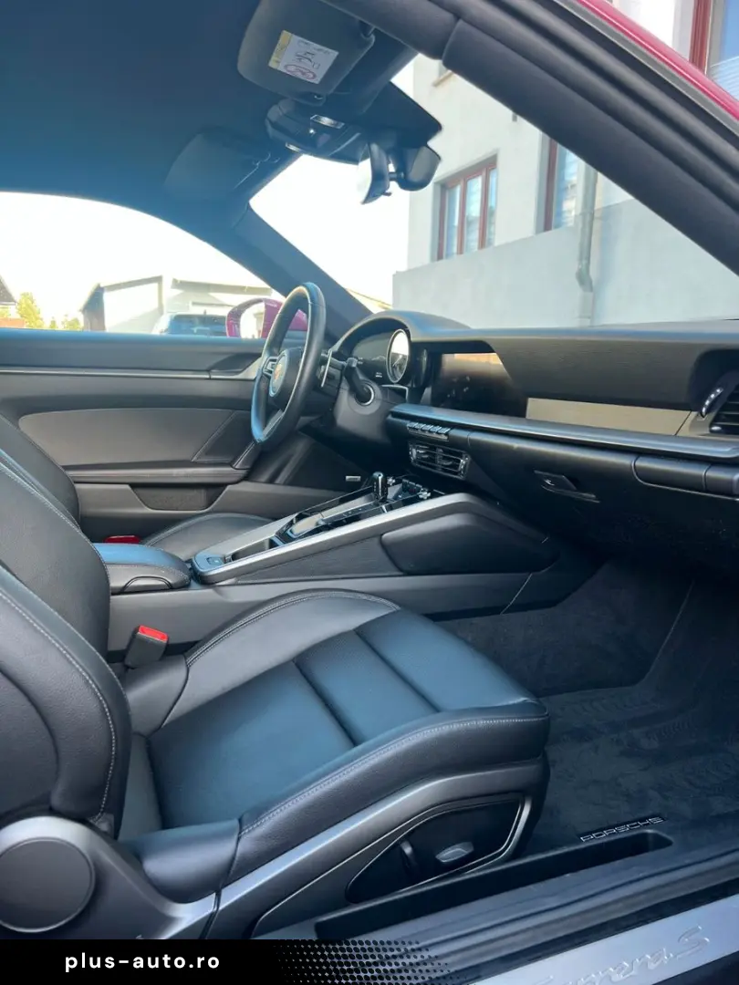 PORSCHE 992 APPROVED MwSt 1HAND BOSE