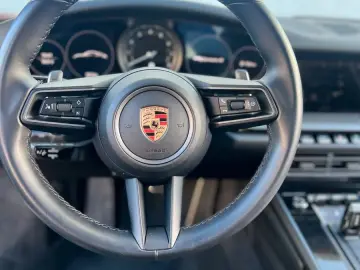 PORSCHE 992 APPROVED MwSt 1HAND BOSE