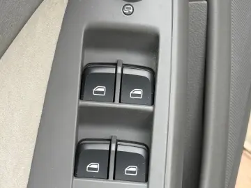 Audi A4 2.0 TDI DPF Attraction