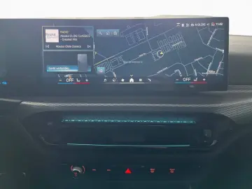 BMW 330e Tour M Sport HUD Temp 360  adLED H K Pano