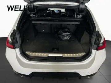 BMW 330e Tour M Sport HUD Temp 360  adLED H K Pano