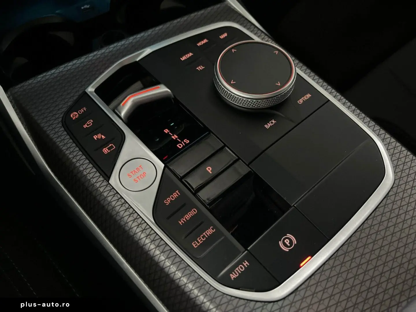 BMW 330e Tour M Sport HUD Temp 360  adLED H K Pano